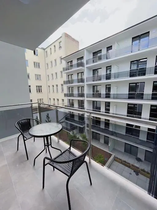 Daire Oktogon Cabin With Balcony Budapeşte Macaristan